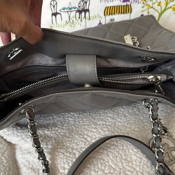 Michael Kors Gray Quilted Shoulder Bag with Chain Strap - Picture 3 of 9